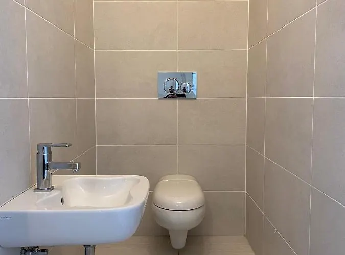 Apartamento & Familienwohnung Mit Hotelanbindung Pörtschach am Wörthersee